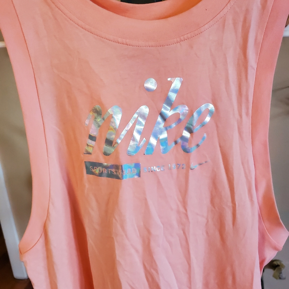 Nike tank